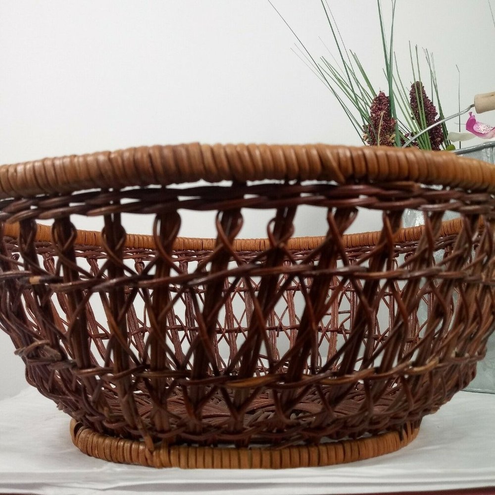 🔥4/$20 Vintage Hand Woven Basket Brown Round Accent Basket -Retro **MINOR WEAR - Picture 3 of 11